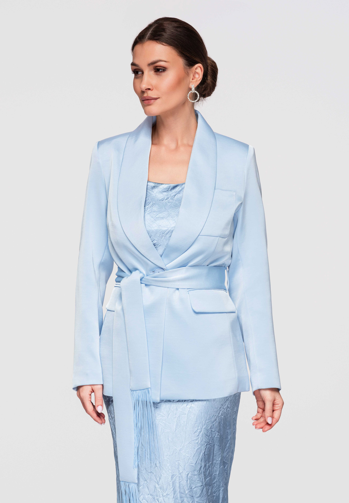 Edoti sacou – rafinat, elaborat