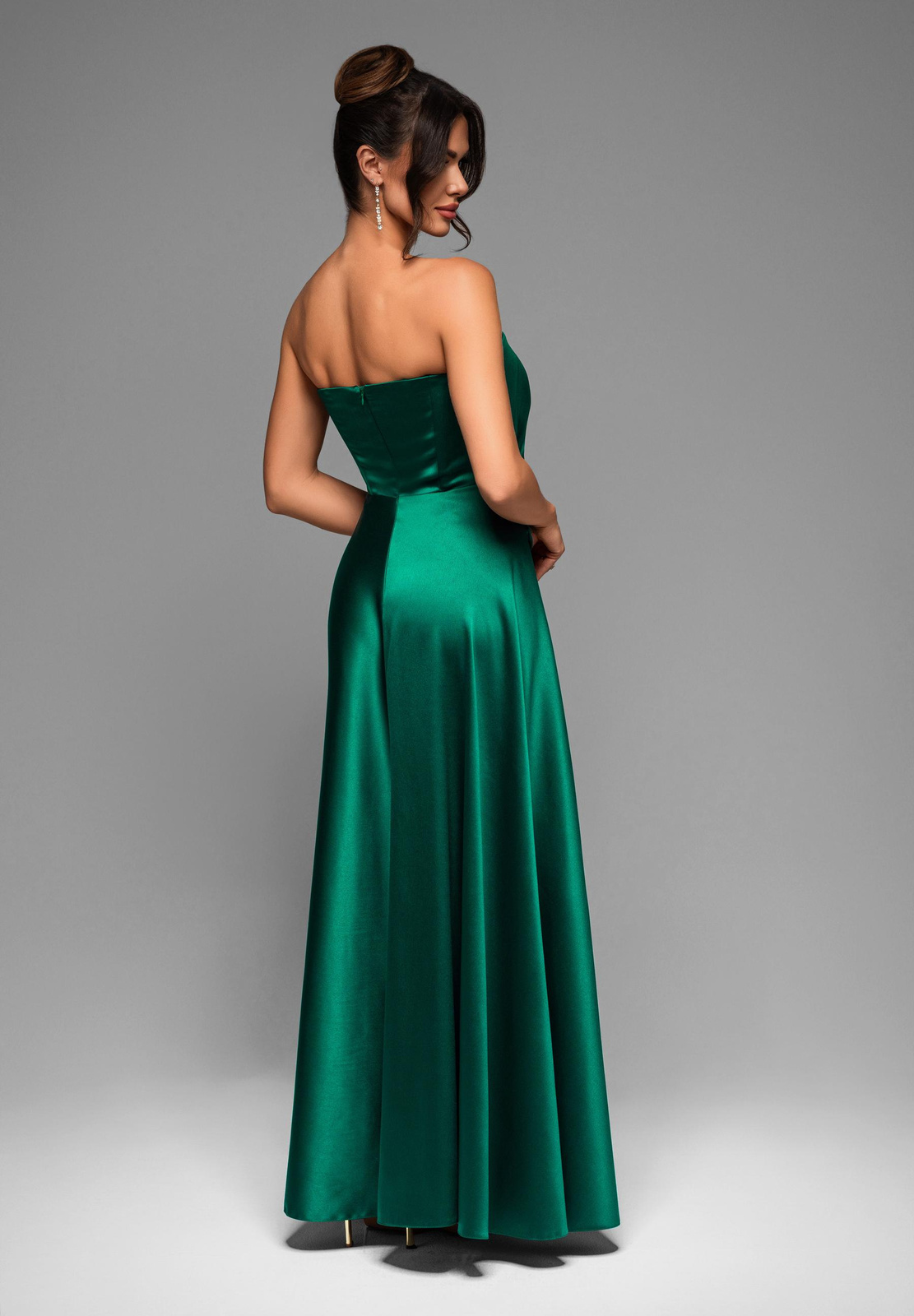 Edoti Evening dress LA-OM