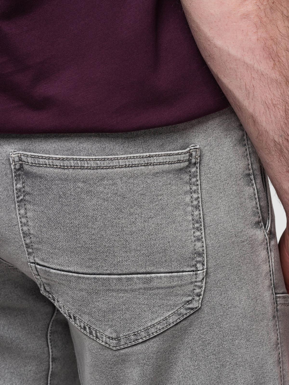 Ombre Men's denim short shorts with decorative stitching - light grey