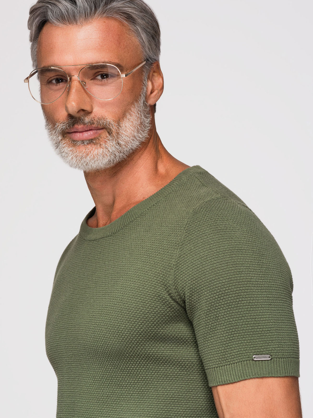 Ombre Men's knitted t-shirt with fine texture - olive