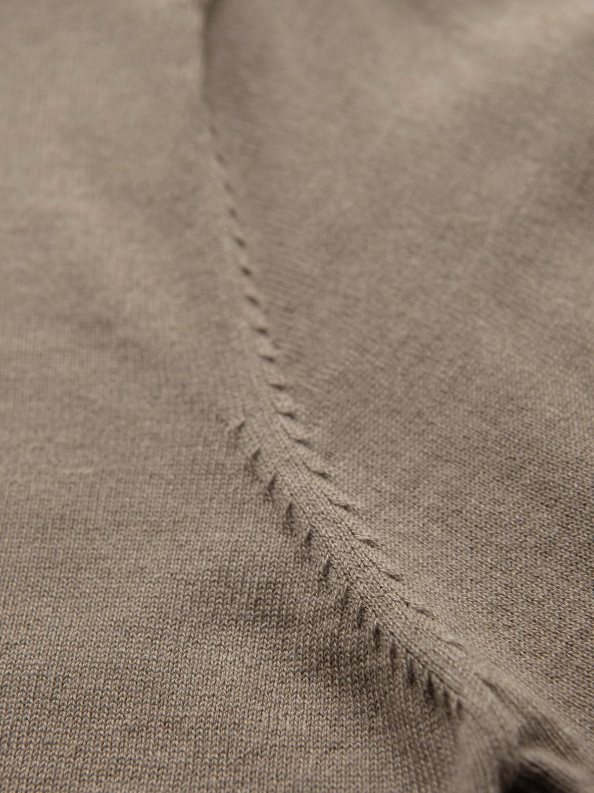 Ombre BASIC men&#039;s classic viscose sweater with round neckline - dark beige