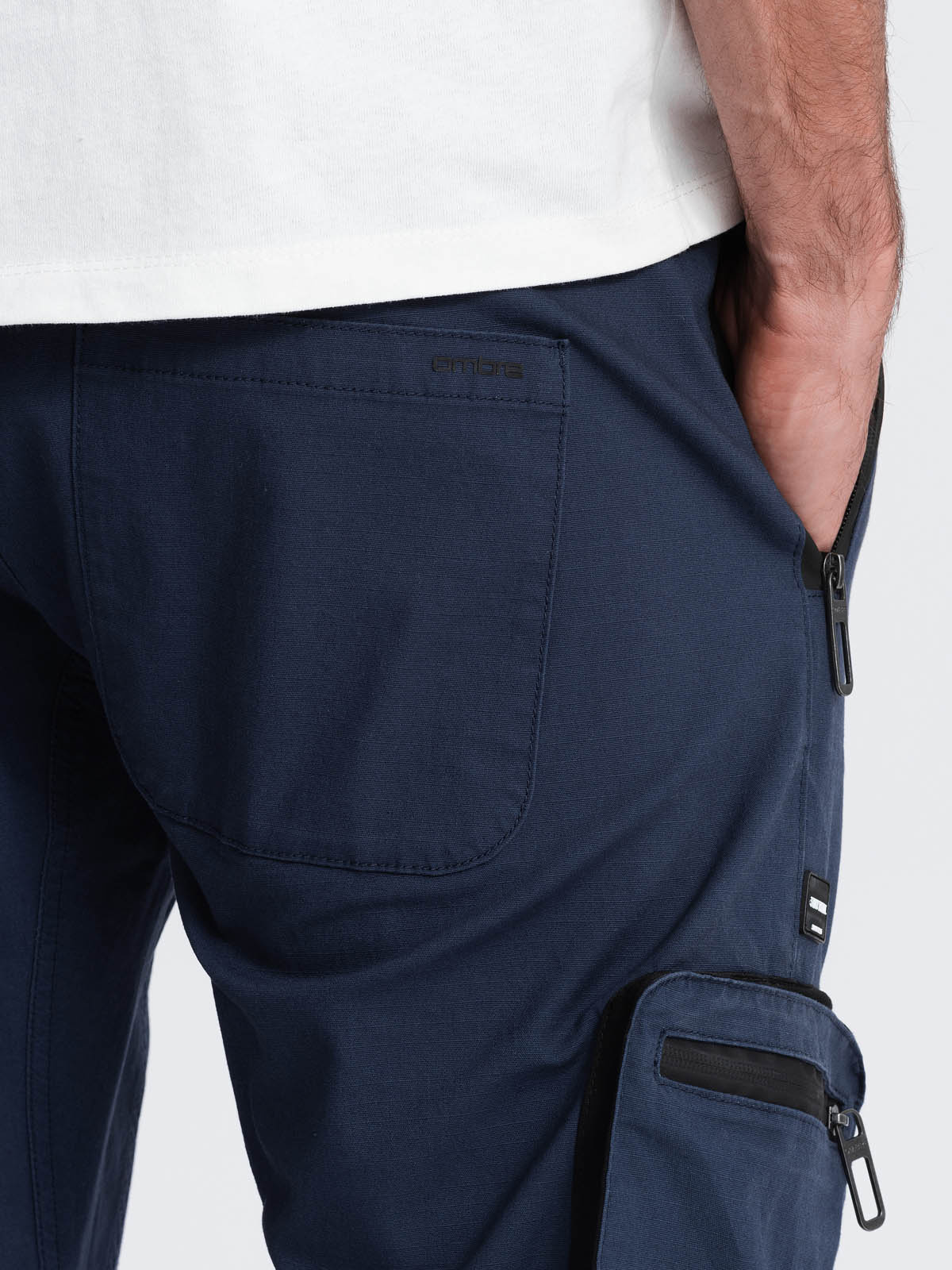 Ombre Men&#039;s JOGGER pants with zippered cargo pockets - navy blue