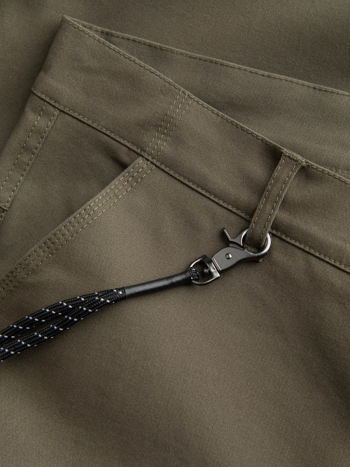 Ombre Men&#039;s pants with cargo pockets and leg hem - dark olive green