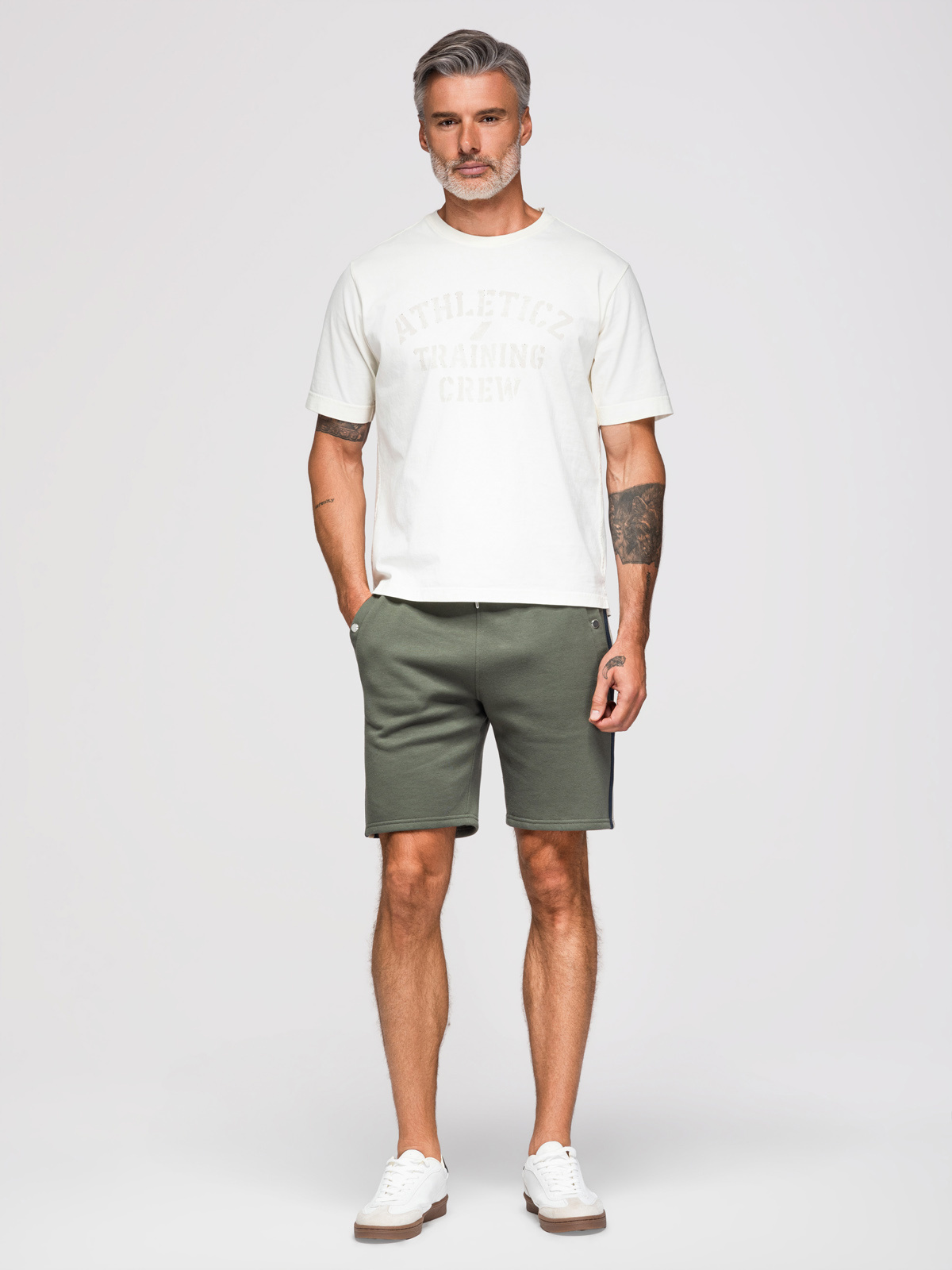 Ombre Men's sweat shorts with piping and drawstring waistband - olive