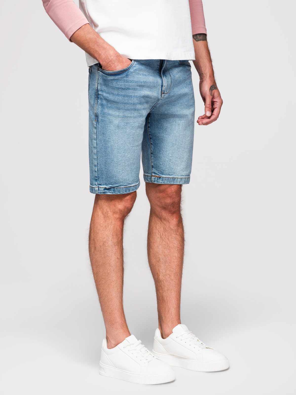 Ombre Denim men's shorts with a classic cut - light blue
