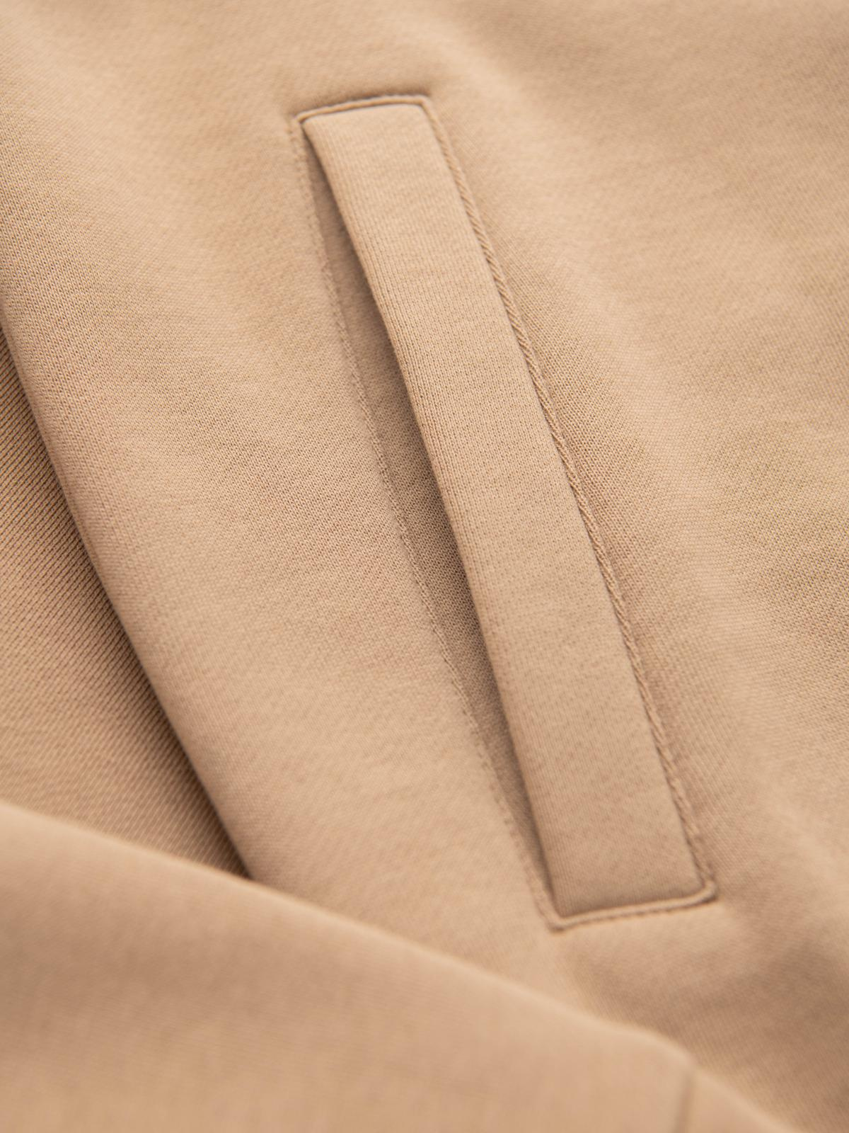 Ombre Men's unbuttoned sweatshirt with piping and high collar - brown