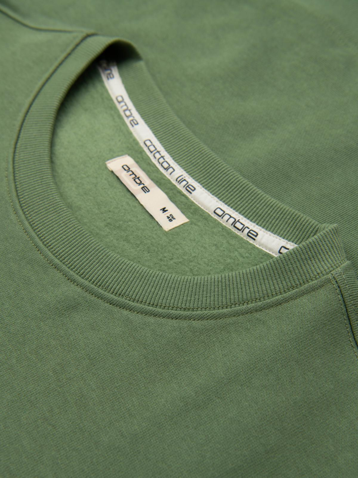 Ombre Men&#039;s BASIC sweatshirt with round neckline - green