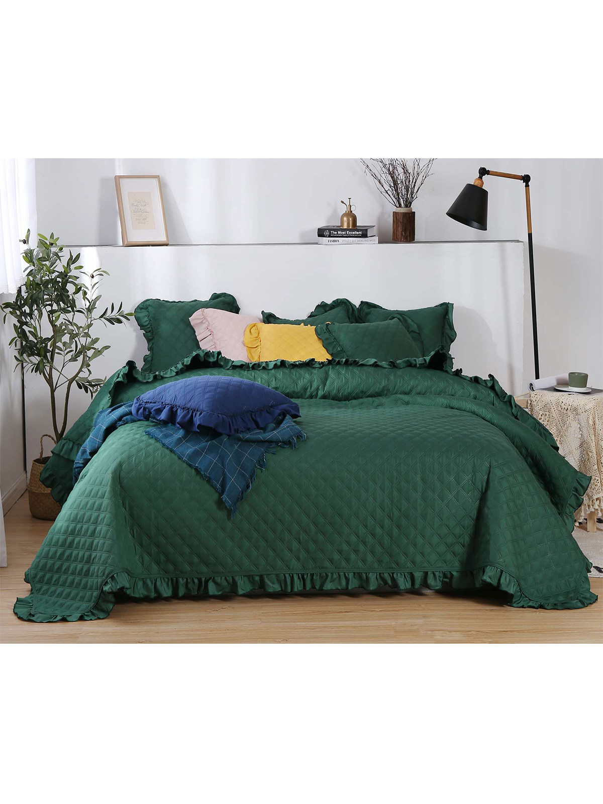 Levně Edoti Quilted bedspread Ruffy A545