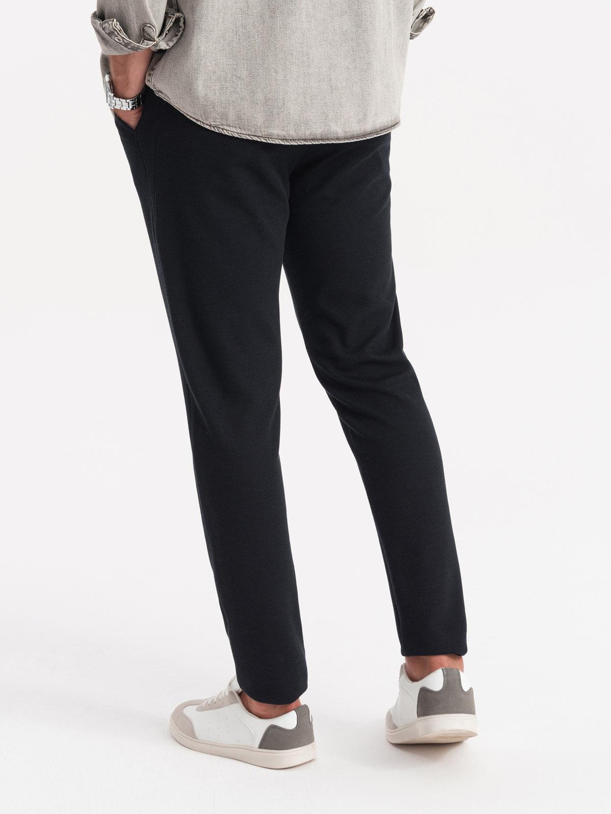 Pantaloni barbati, Ombre