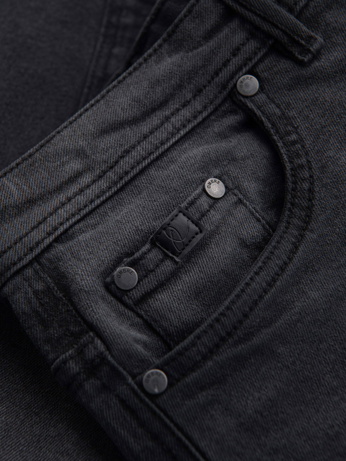 Ombre Men's classic cut denim shorts - black