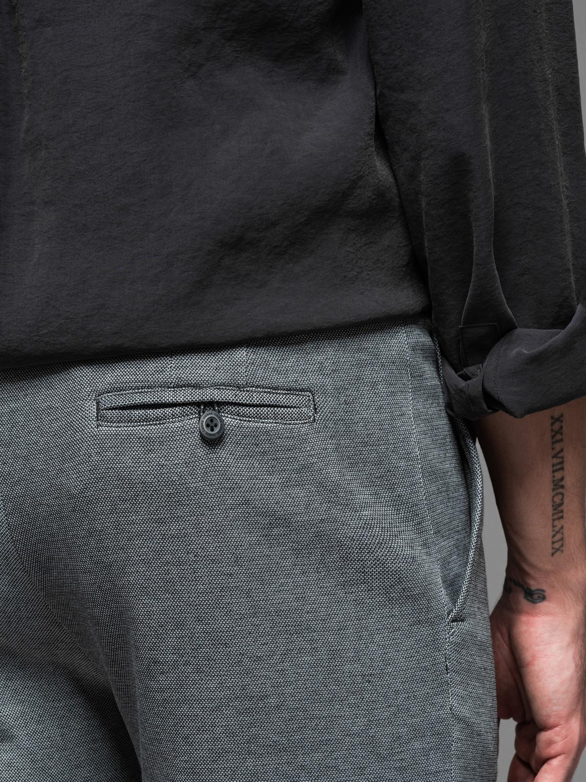 Ombre Men&#039;s SLIM FIT short shorts in structured melange knit - black