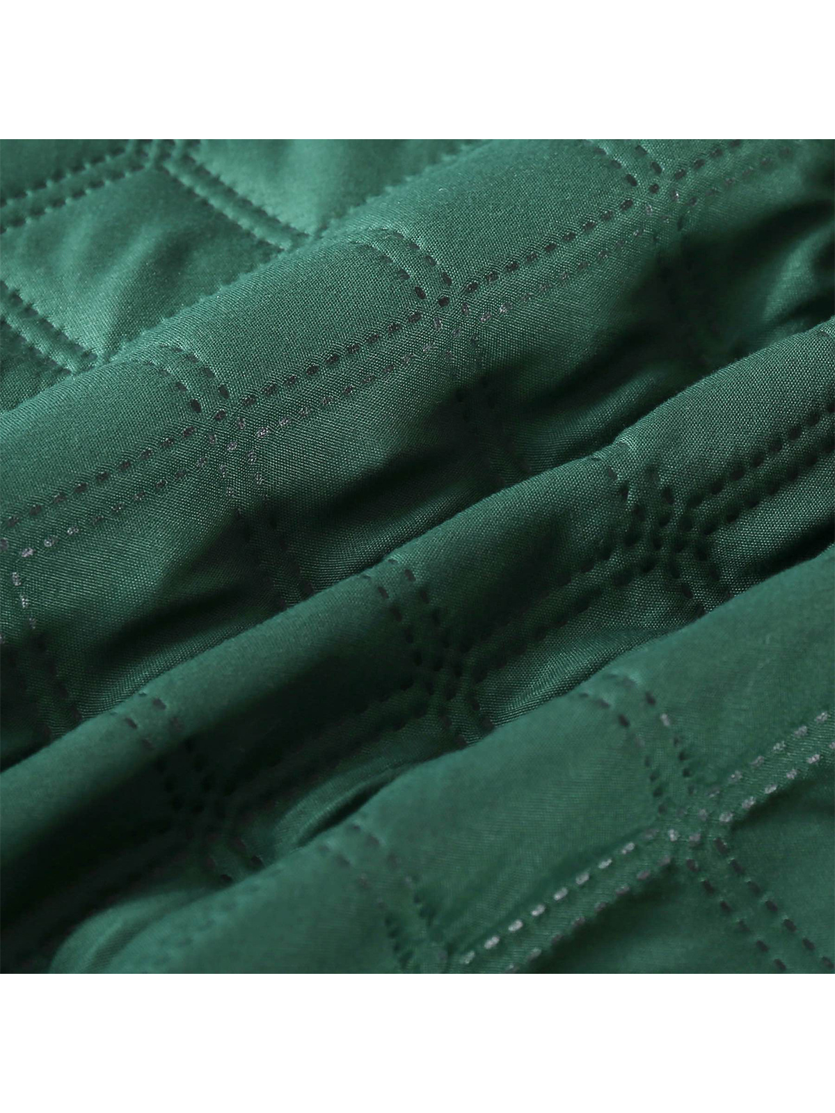 Edoti Quilted bedspread Ruffy