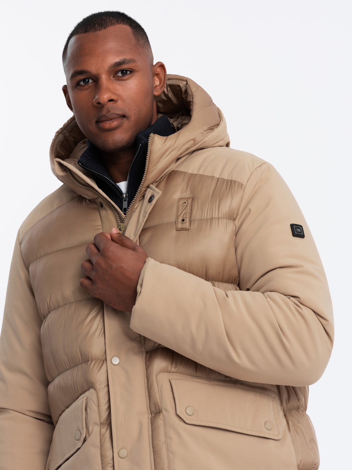 Ombre Men&#039;s long quilted jacket with large pockets - beige