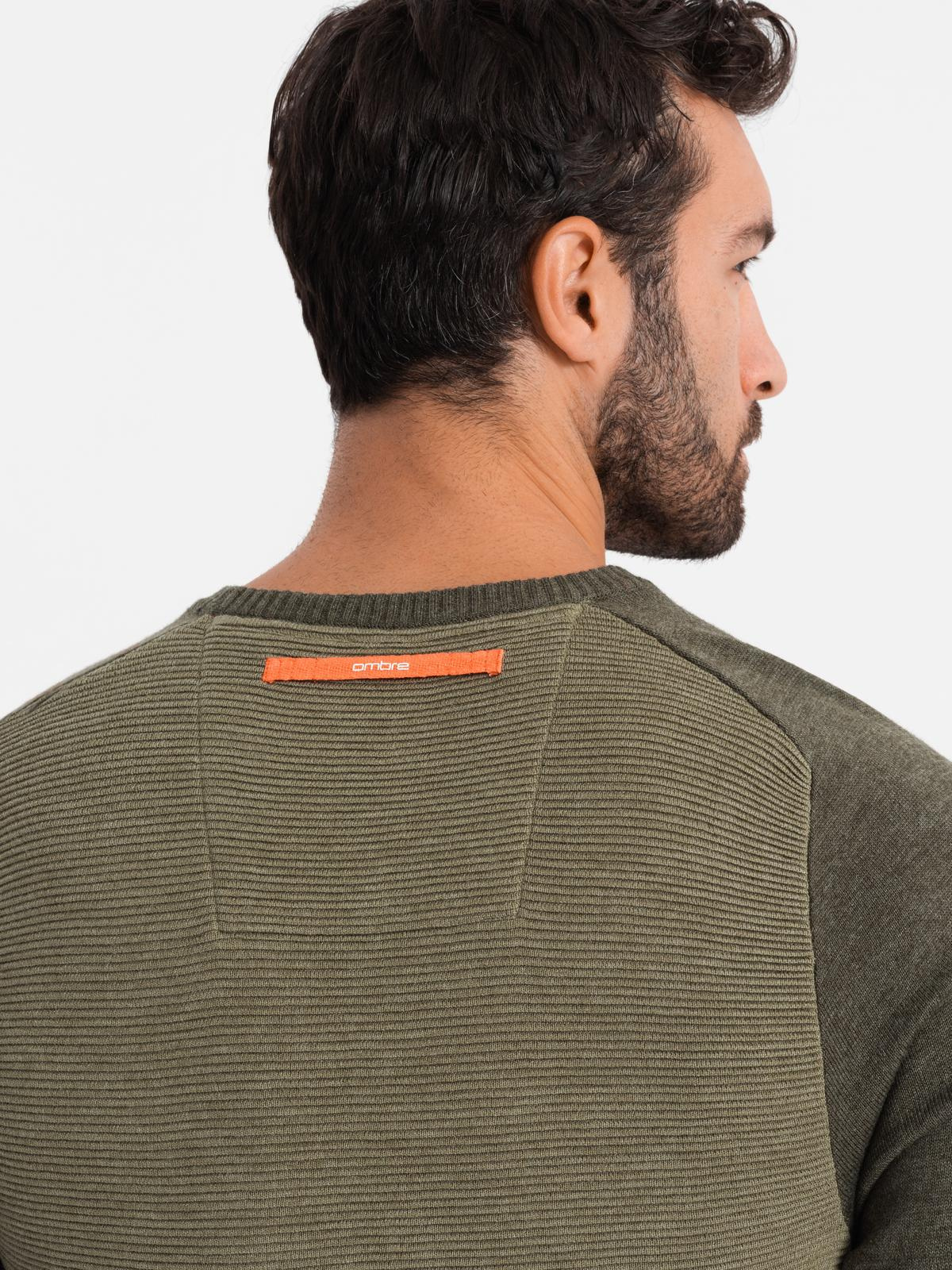 Ombre Cotton men&#039;s sweater with patch and raglan sleeves - olive