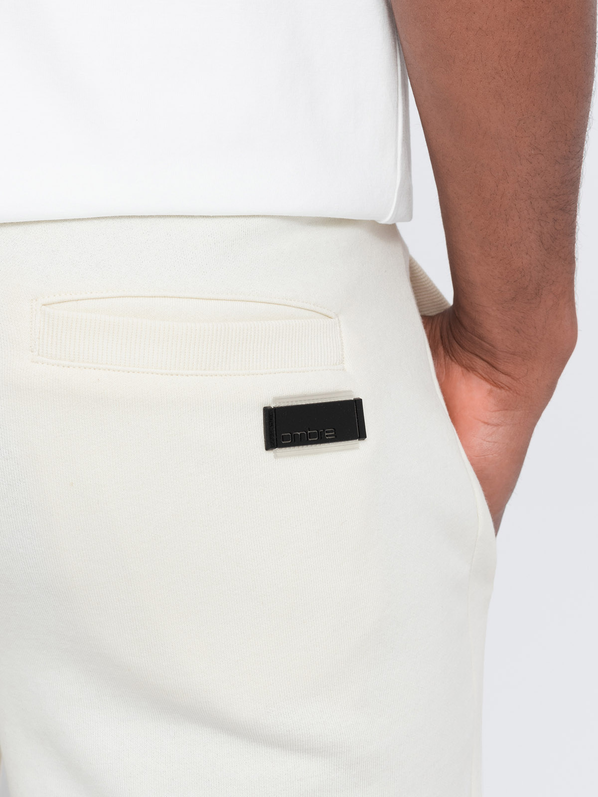 Ombre Men&#039;s pre-knee BASIC sweat shorts - cream