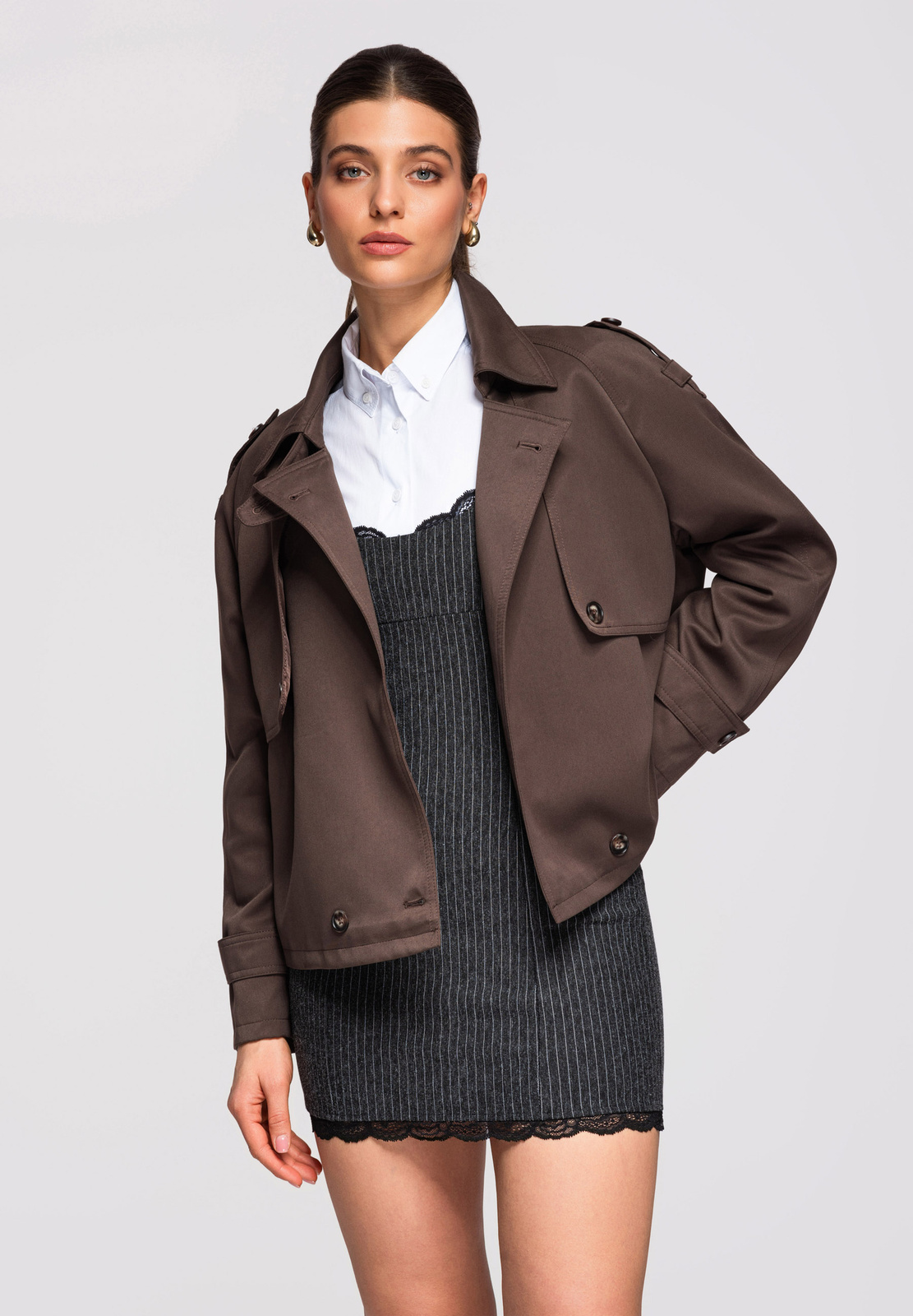 Дамско късо палто LARICA