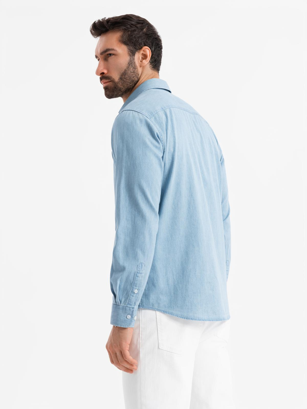 Ombre Men&#039;s denim shirt with embroidered pocket - light blue