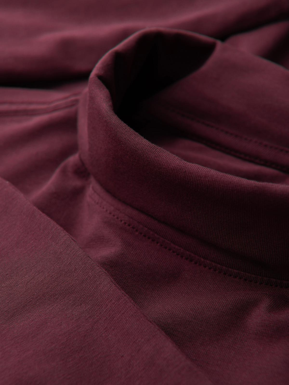 Pulover bărbătesc cu guler înalt Ombre - vișiniu