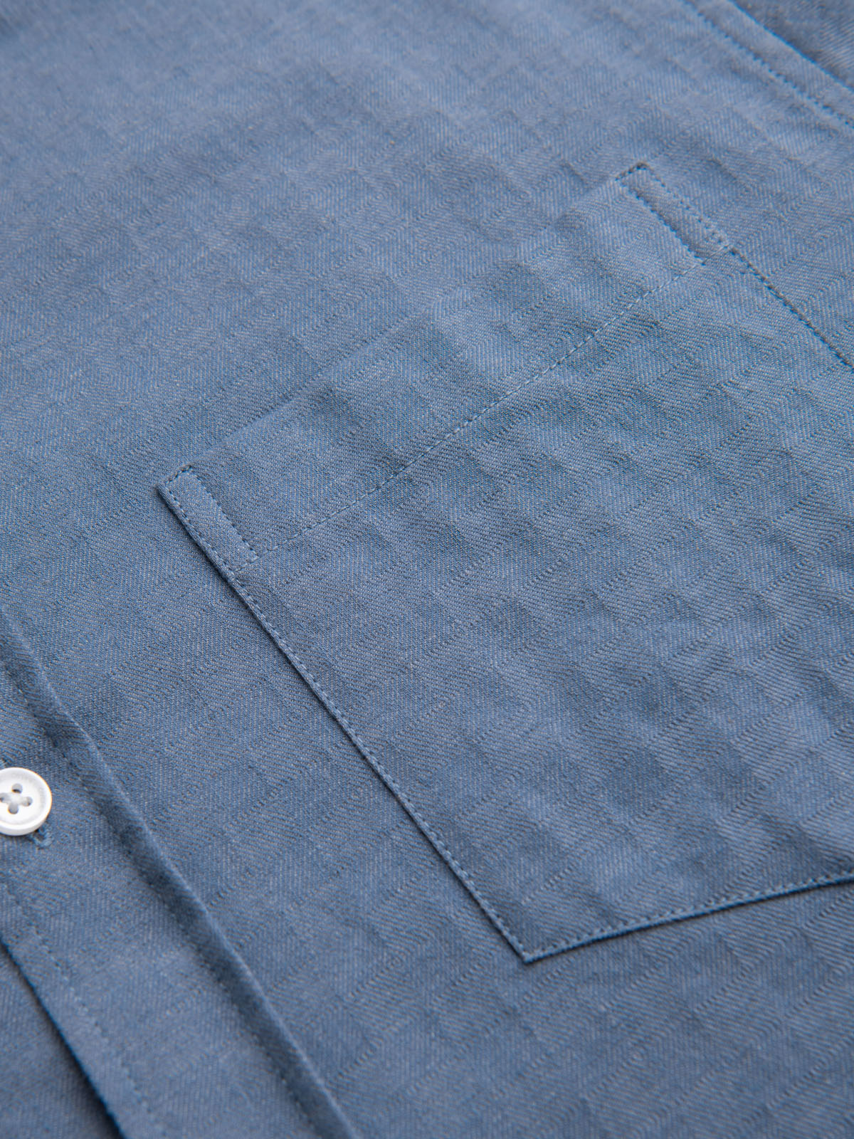 Ombre Men&#039;s SLIM FIT shirt in decorative fabric with pocket - blue OM-SHCS