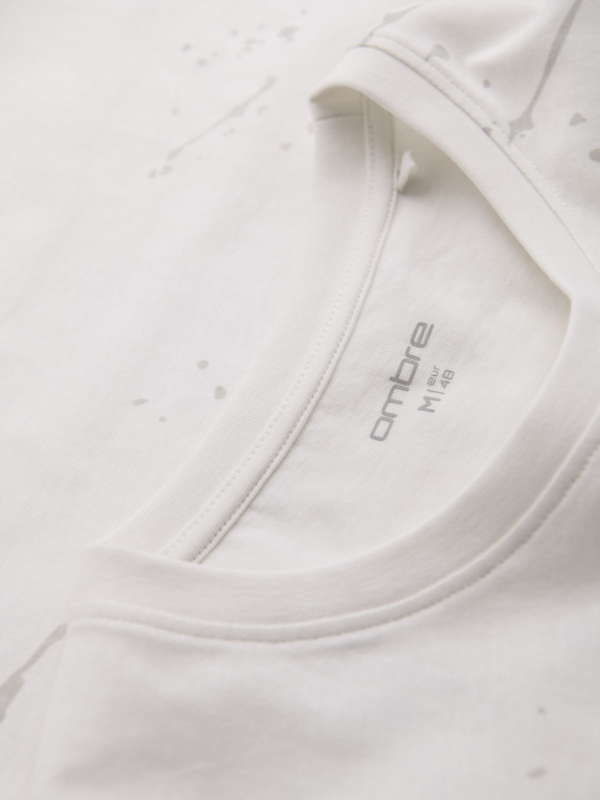 Ombre Men's printed t-shirt with round neckline - white