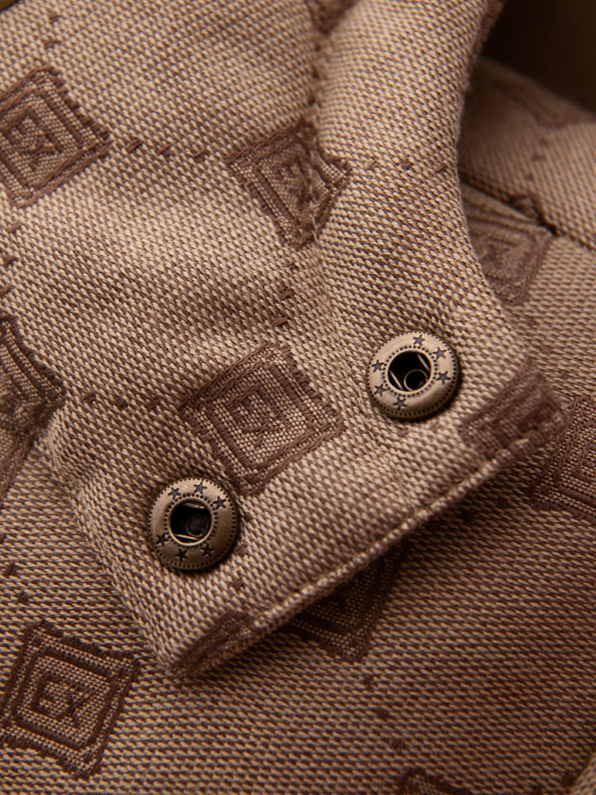 Ombre Men's jacquard patterned puffer jacket-brown