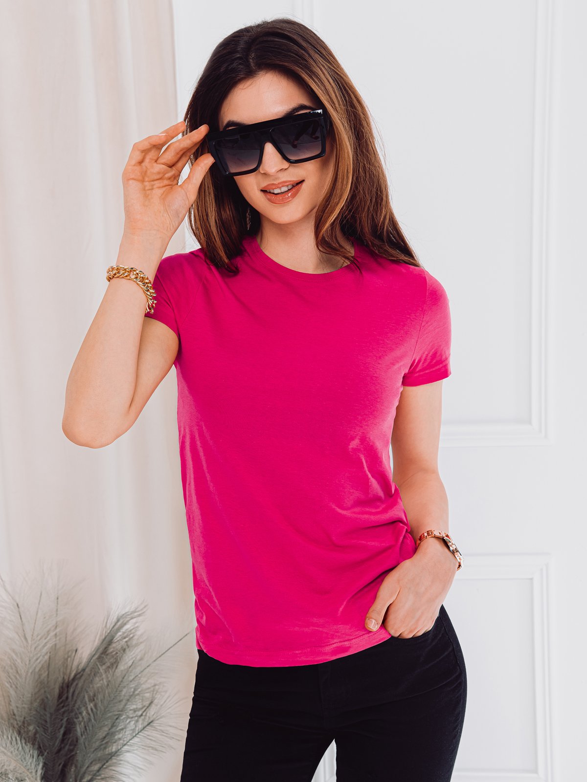 Tricou dama, Edoti