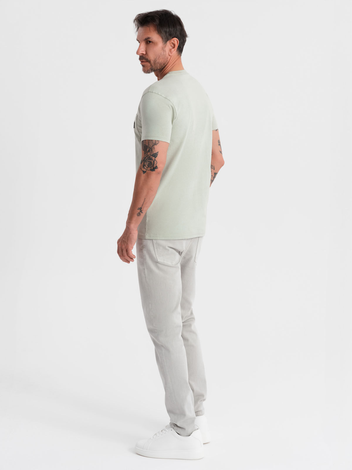Tricou barbati, Ombre