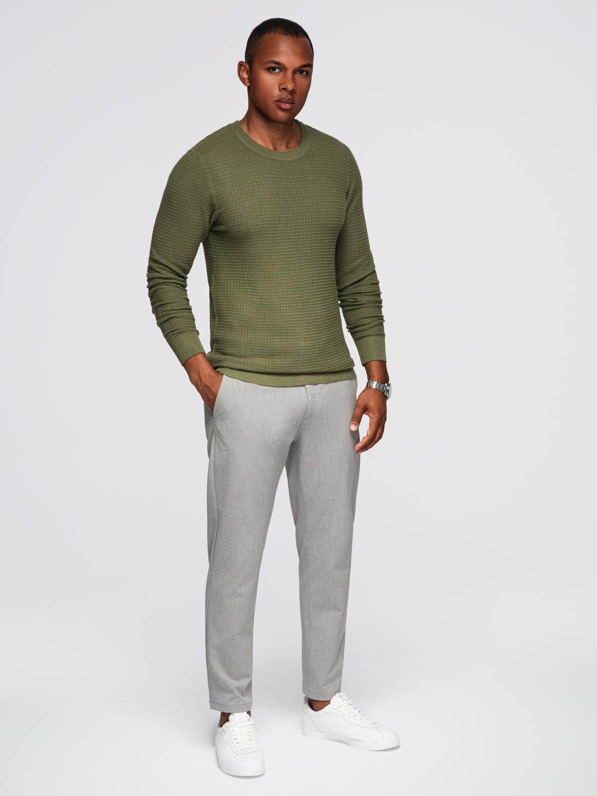 Ombre Structured men&#039;s sweater with round neckline - olive