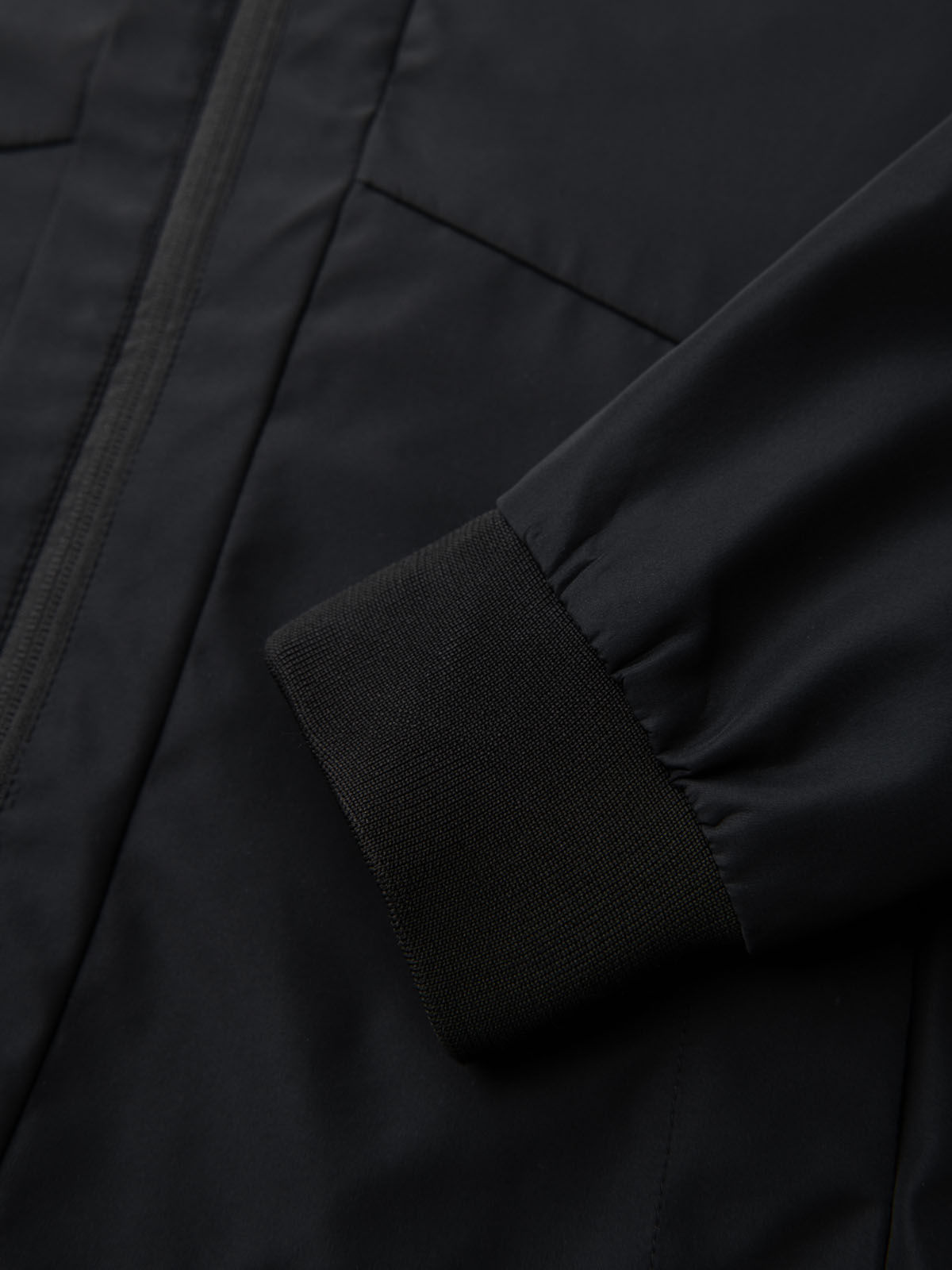 Ombre Men&#039;s lightweight jacket with mesh lining and hood - black