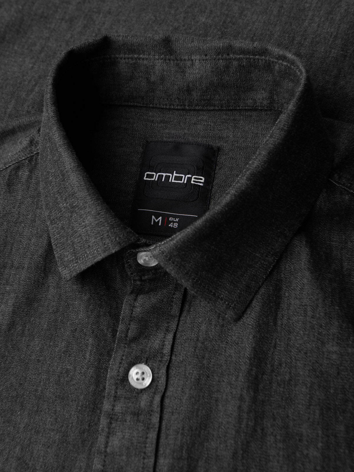 Ombre Men&#039;s denim shirt with embroidered pocket - black
