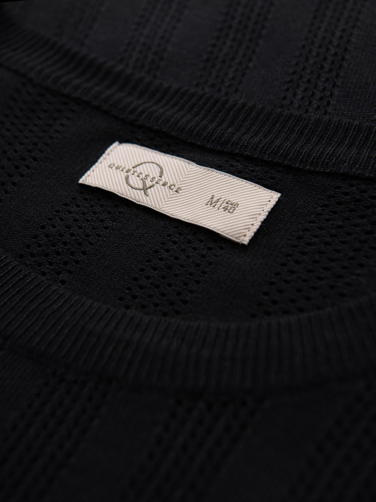 Ombre Men's openwork sweater with round neckline and short sleeves - black