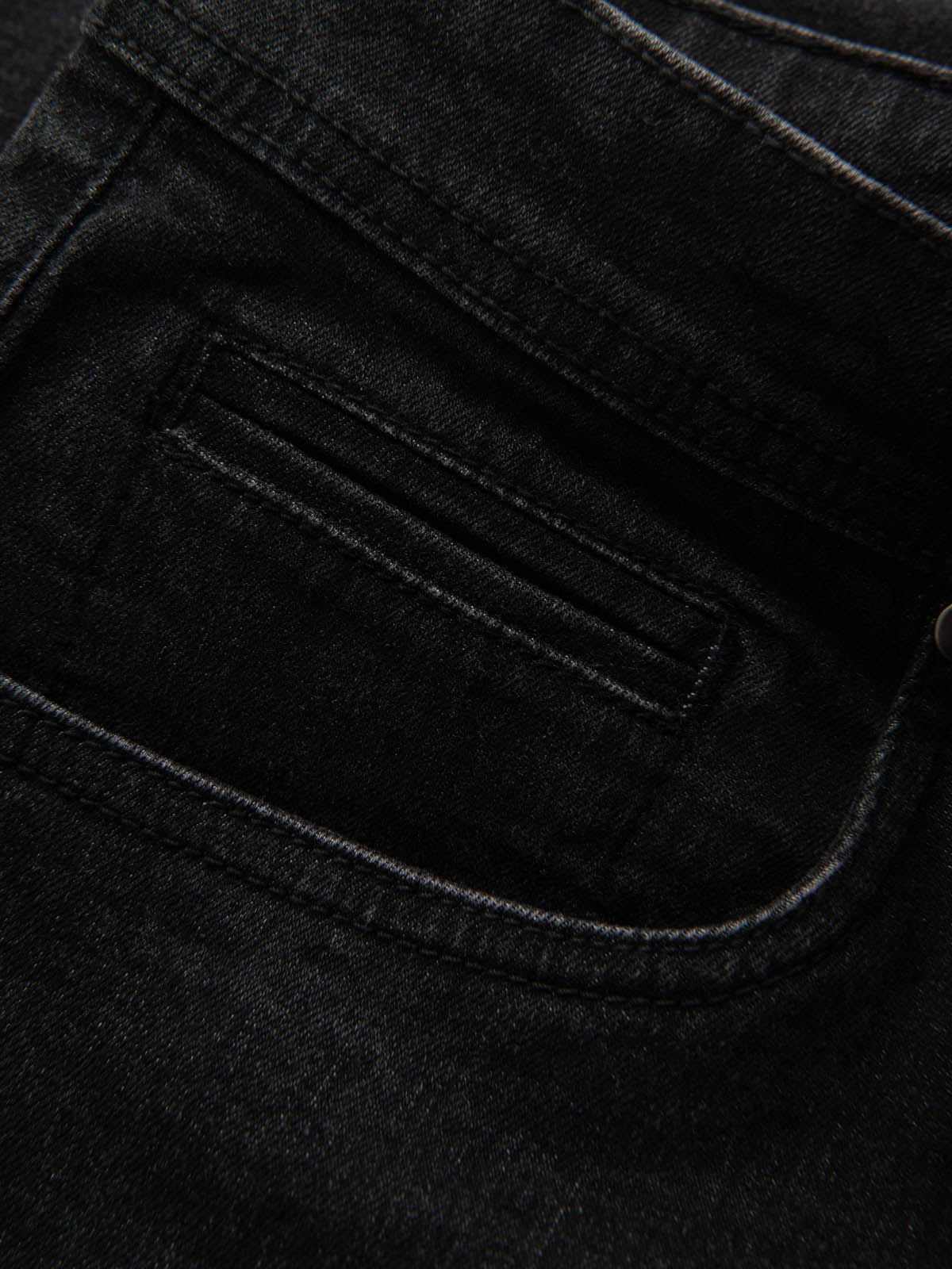 Ombre Men's denim shorts with rolled up legs - black