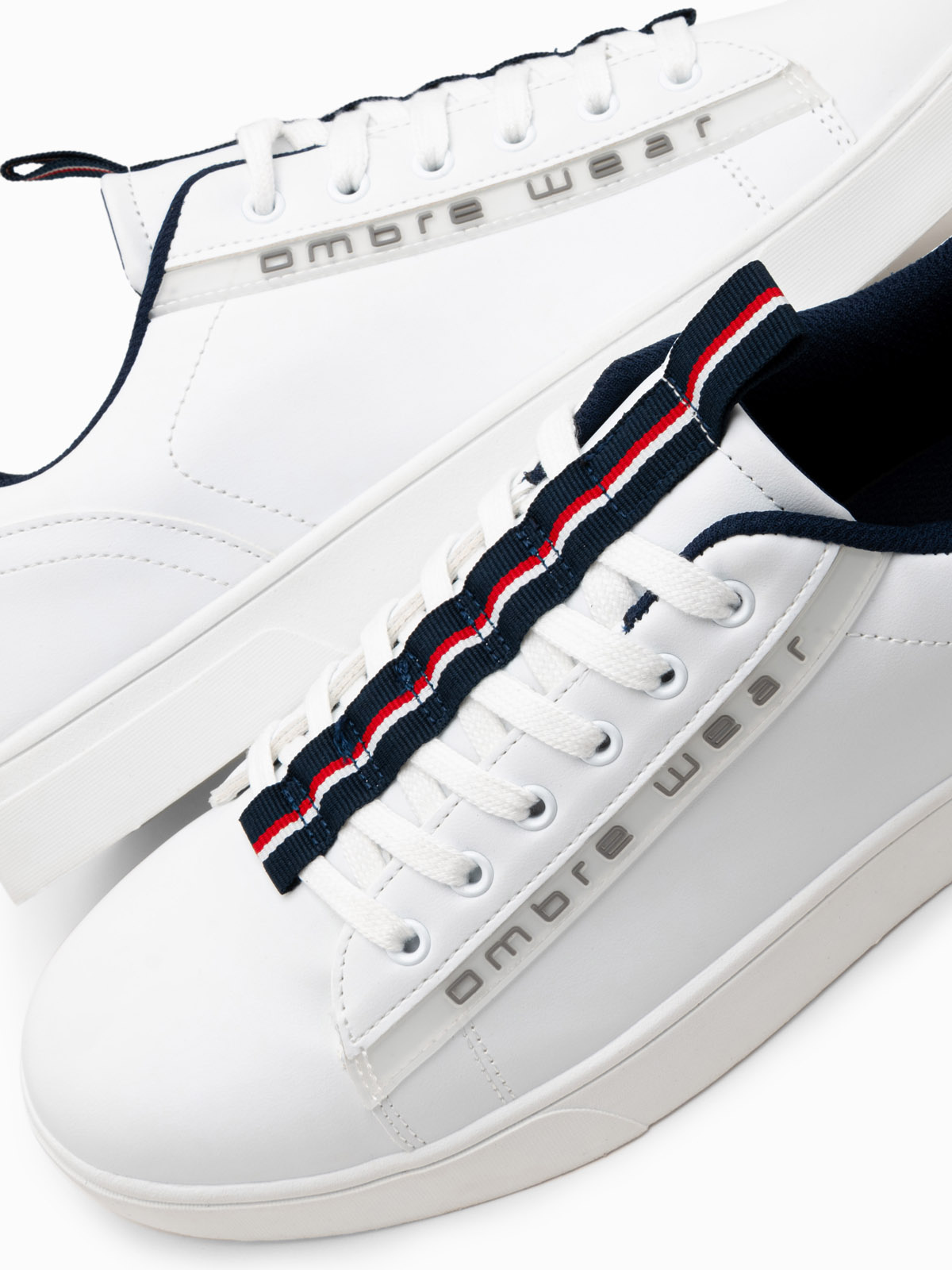Ombre Men&#039;s shoes sneakers with contrasting details - white