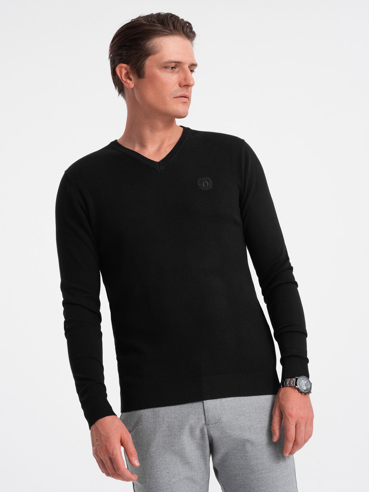 Ombre Elegant men's sweater with a v-neck - black