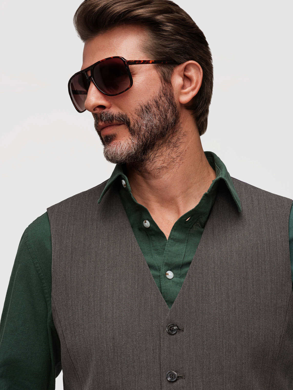 Pánska slim fit vesta Ombre