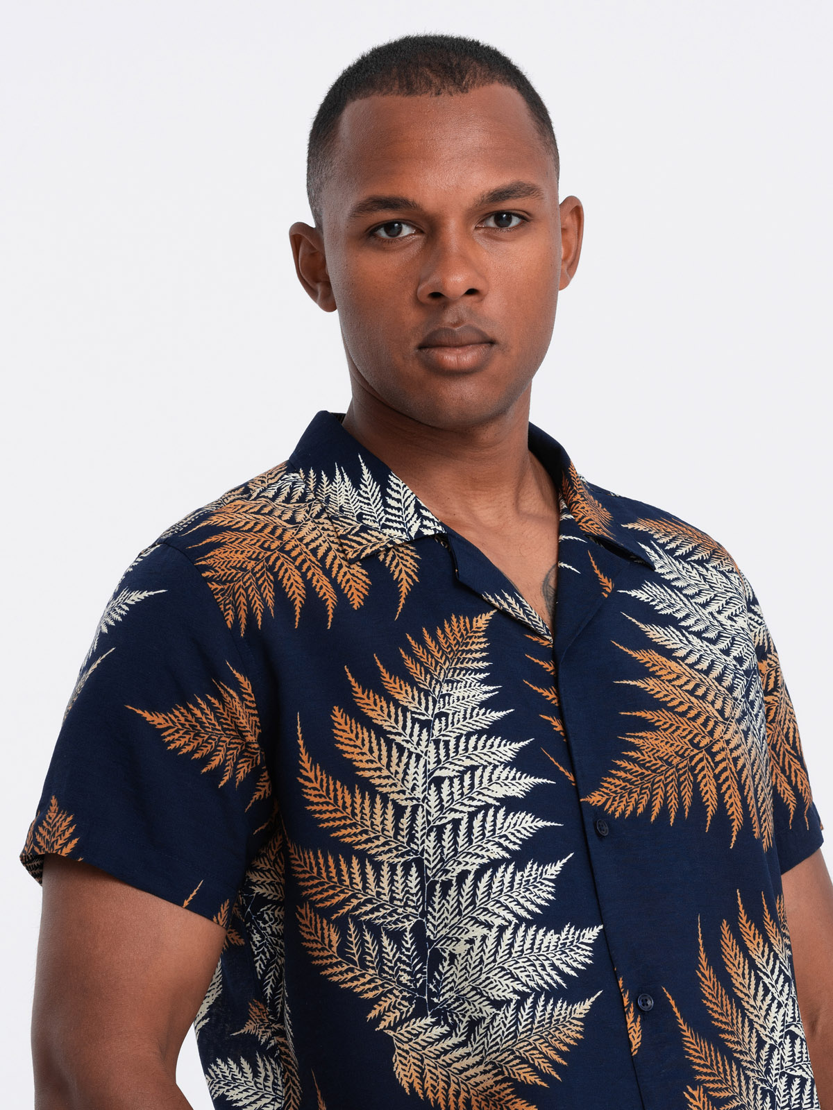 Ombre Men's Patterned Viscose Shirt With Short Sleeves - Fern