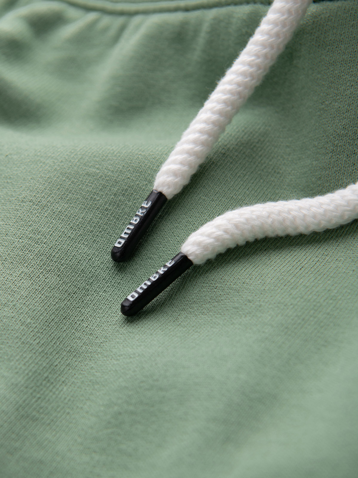 Ombre Men's knit shorts with drawstring and pockets - green