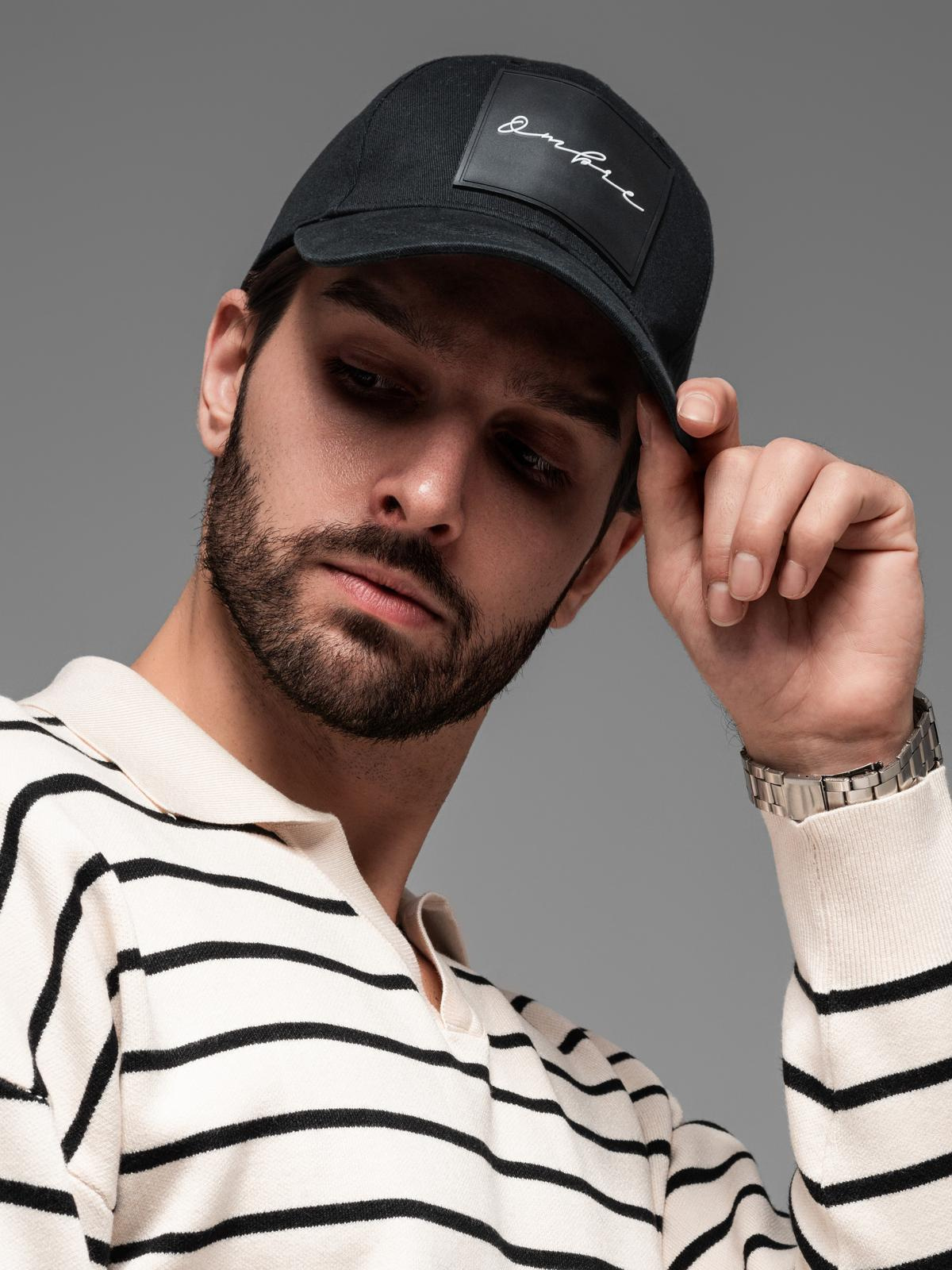 Ombre Men's baseball cap with visor and large patch - black