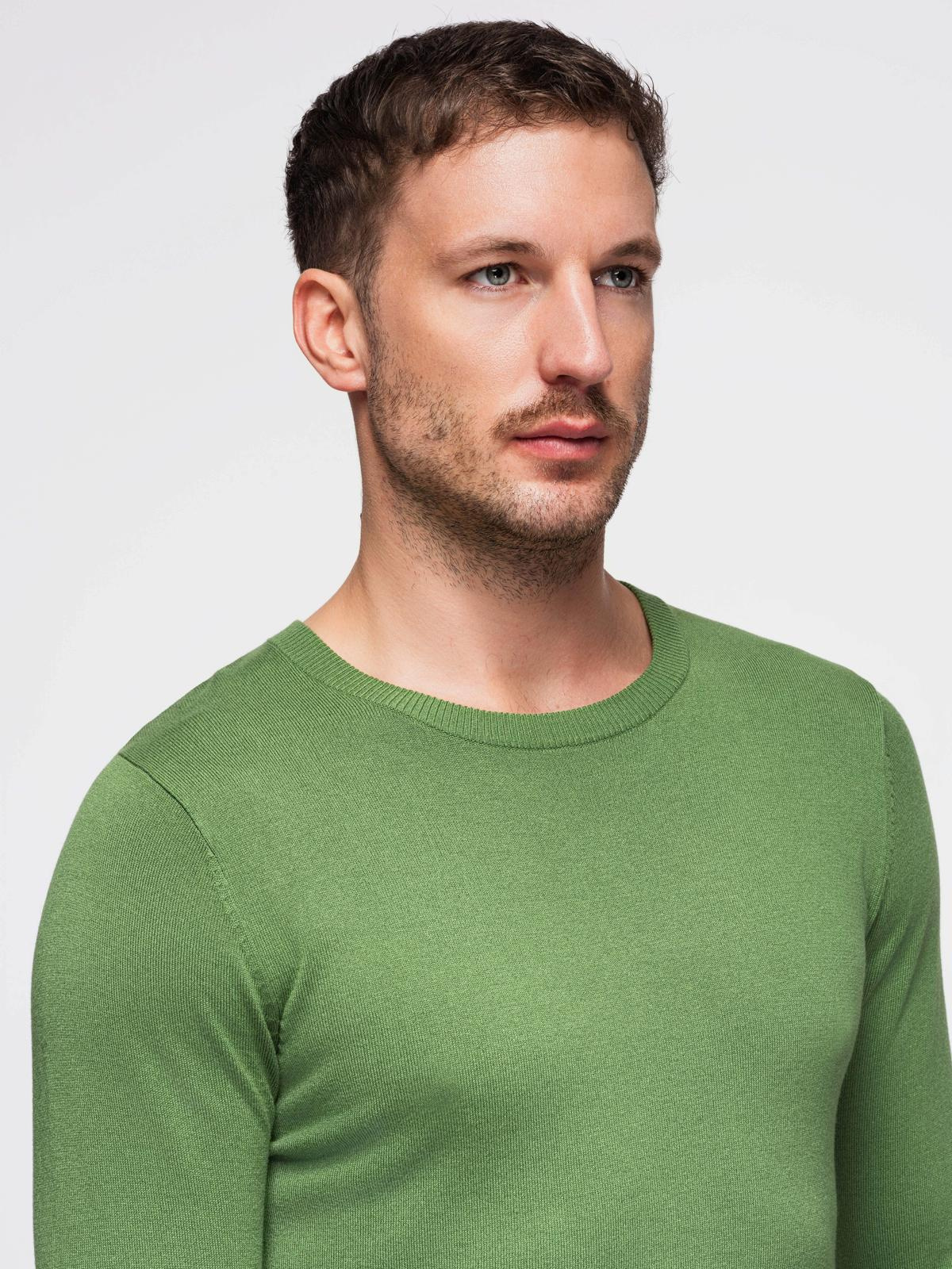 Ombre Classic men's sweater with round neckline - green