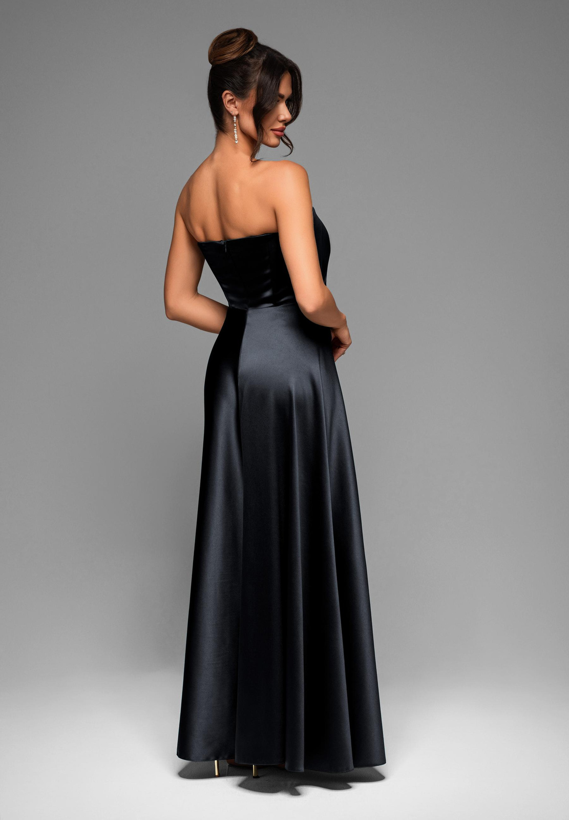 Edoti Evening dress LA-OM