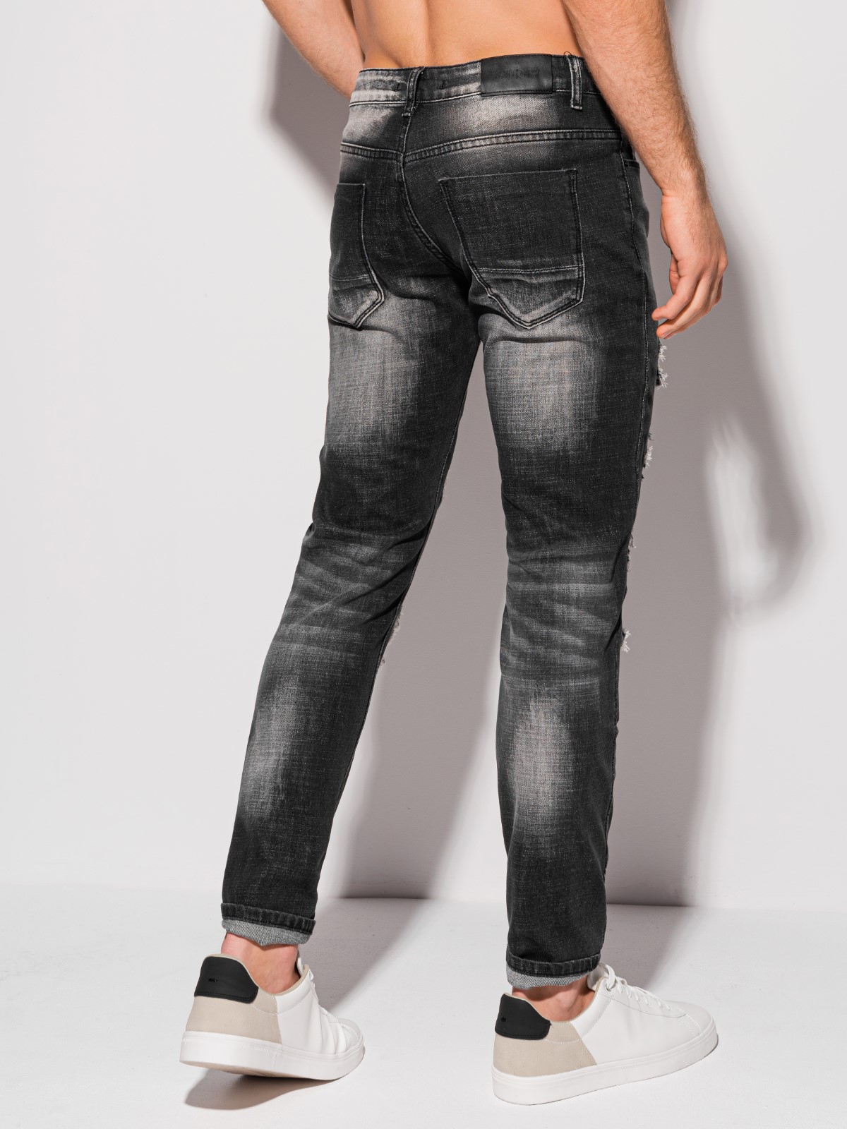 Blugi barbati, Edoti Grey