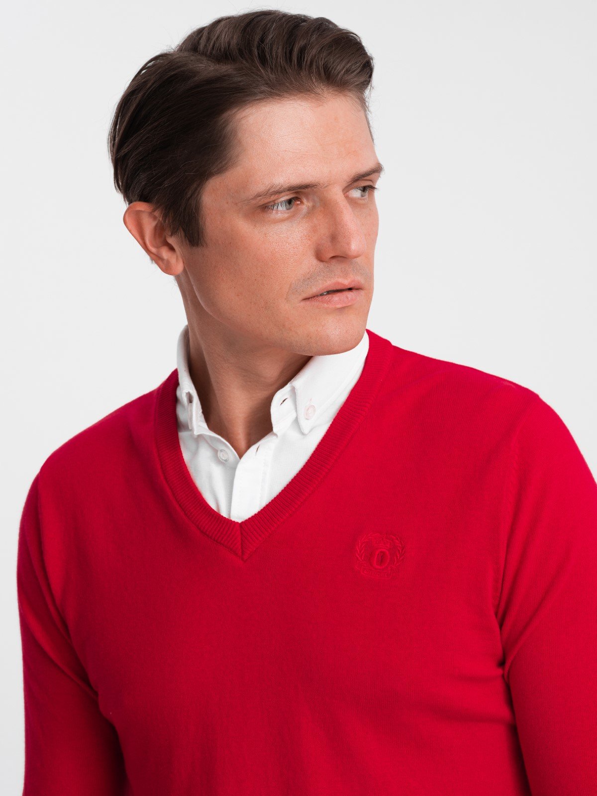 Ombre Men's sweater with a "v-neck" neckline with a shirt collar - red