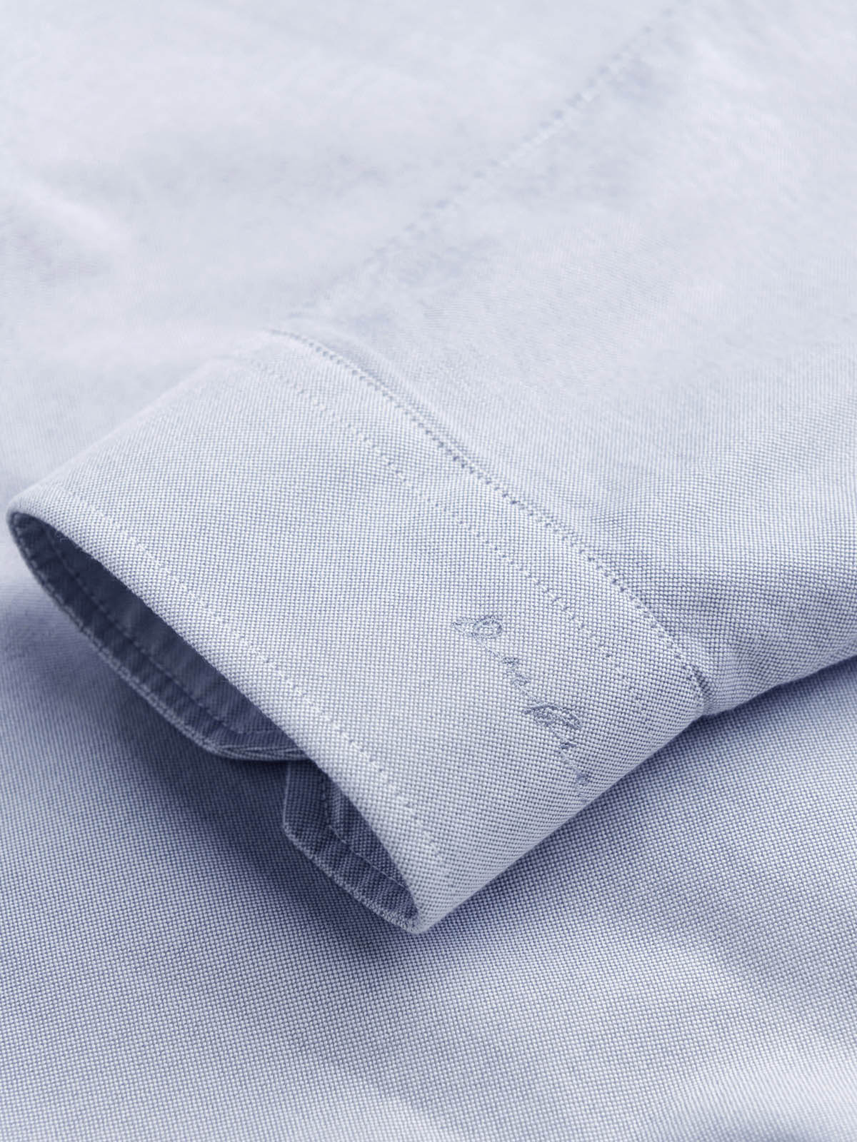 Ombre Elegant men's oxford shirt with embroidery - blue