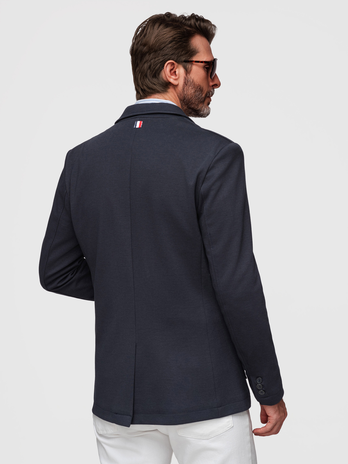 Pánske slim fit sako s jemnou textúrou