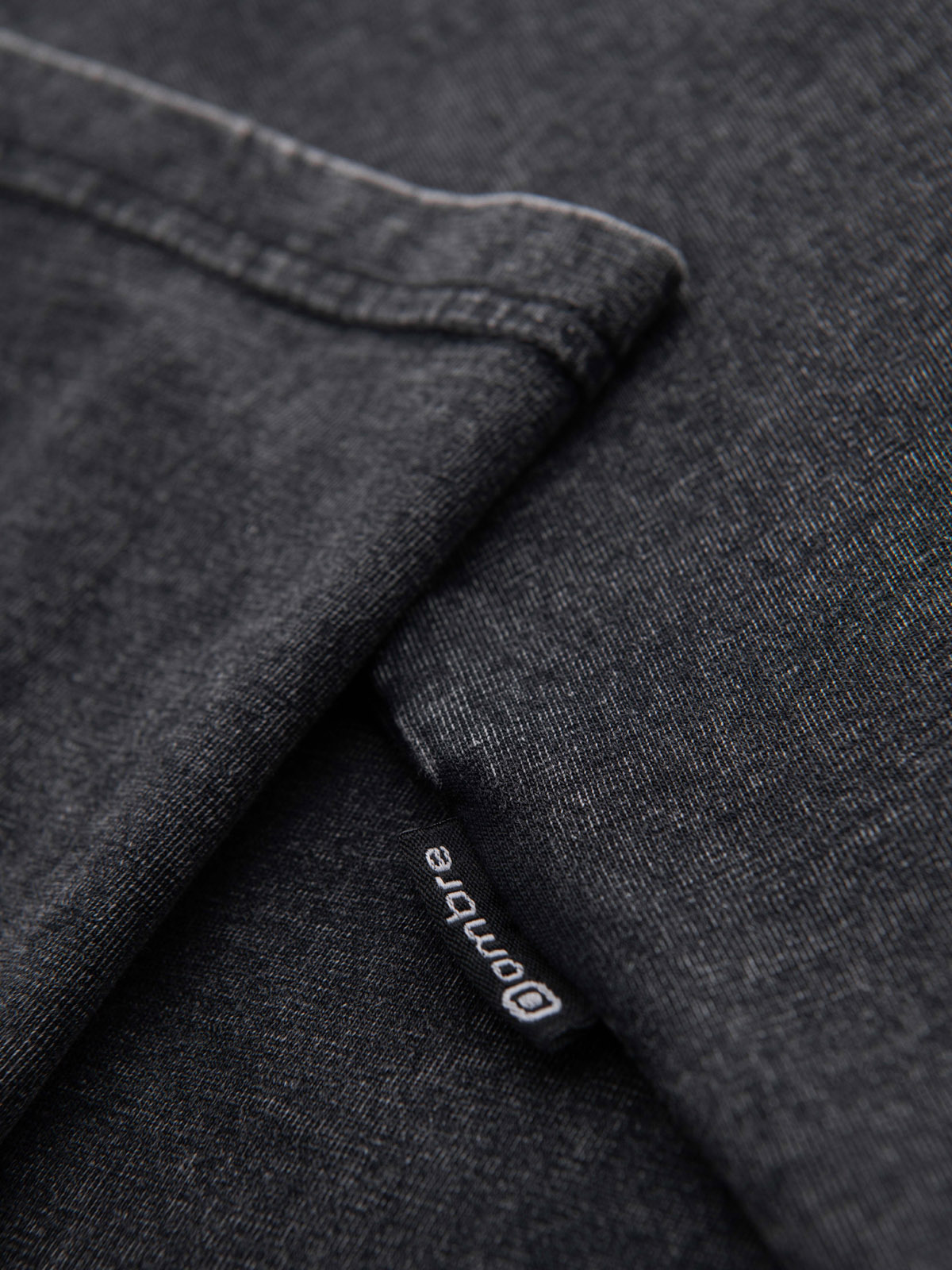 Ombre Men's T-shirt with wash effect - black