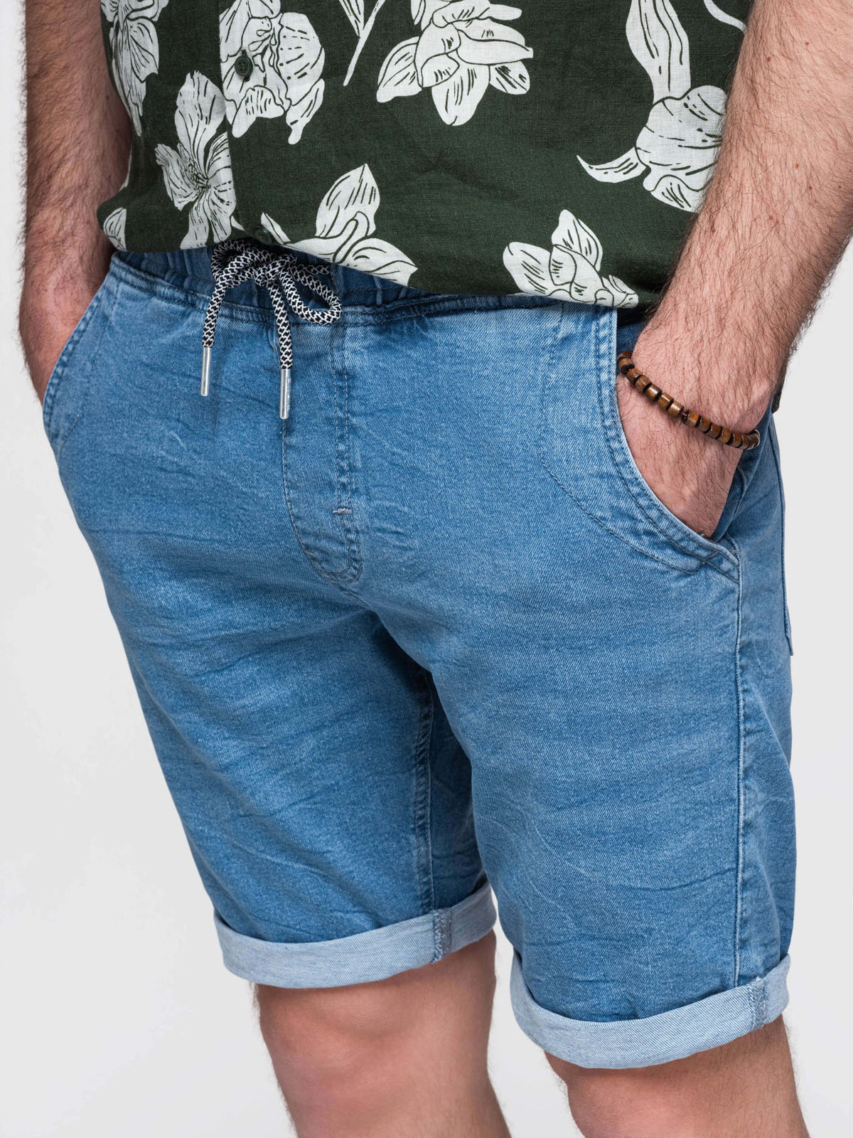 Ombre Men's denim shorts with rolled up leg - light blue