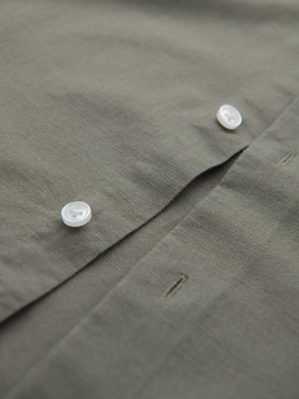 Ombre Men's linen shirt with stand-up collar and pocket REGULAR FIT - khaki