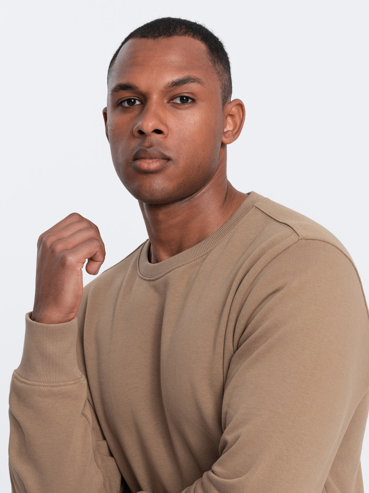 Ombre Men&#039;s BASIC sweatshirt with round neckline - brown