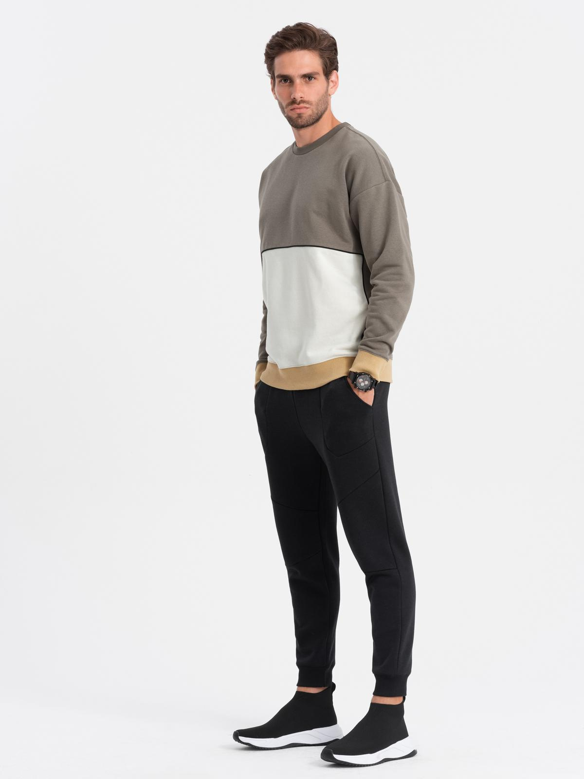 Ombre Men's OVERSIZE sweatshirt with contrasting color combination
