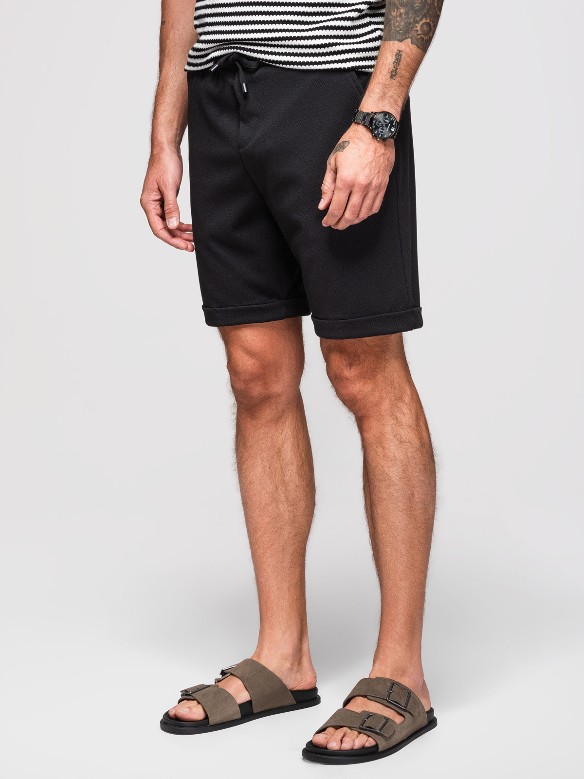 Ombre Men's knit shorts with rolled up legs - black